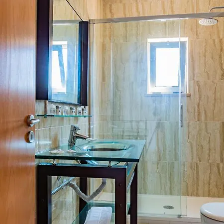 Casa Colina 2 *